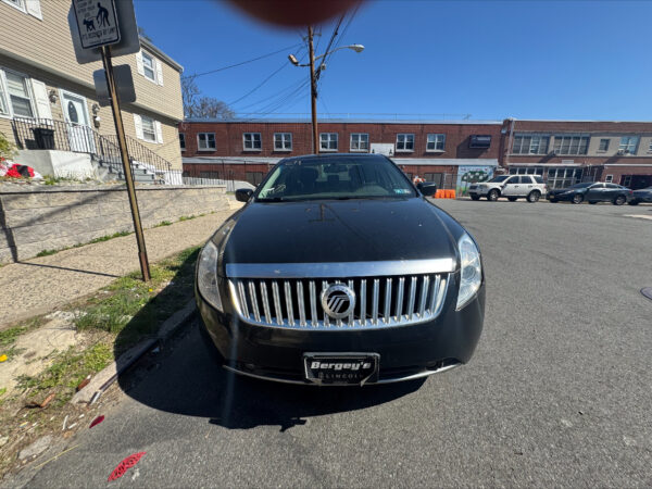 2011 Mercury Milan